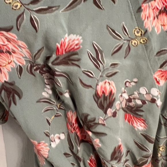 LOFT Women’s Blue Floral Tie Blouse - Picture 2 of 6